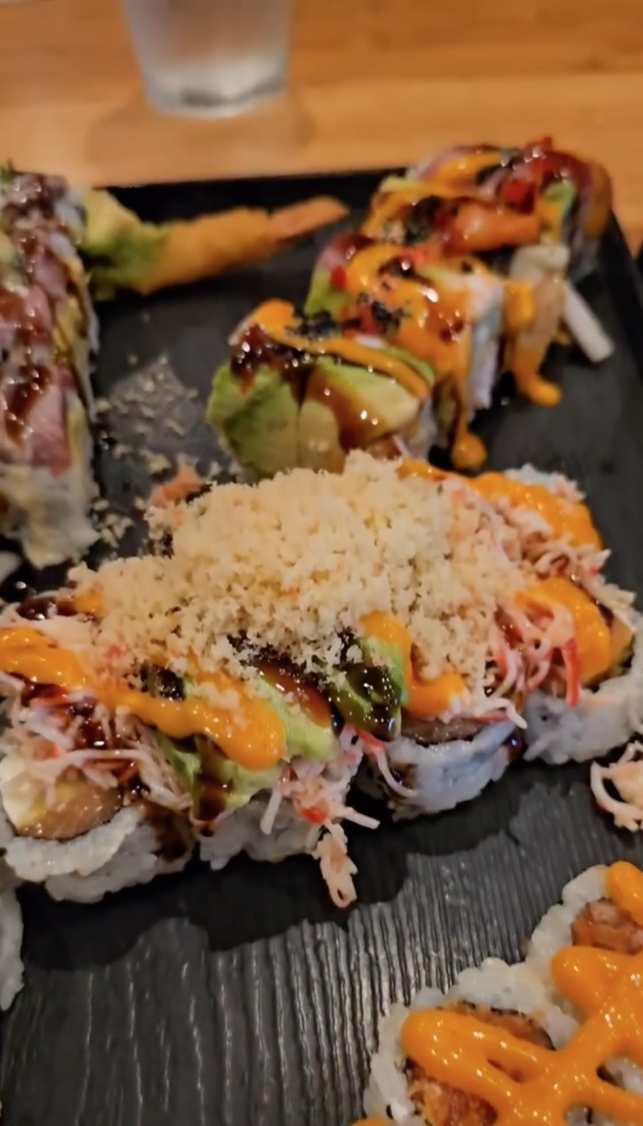 Head over to @sakebasushigrill for their impressive happy hour.